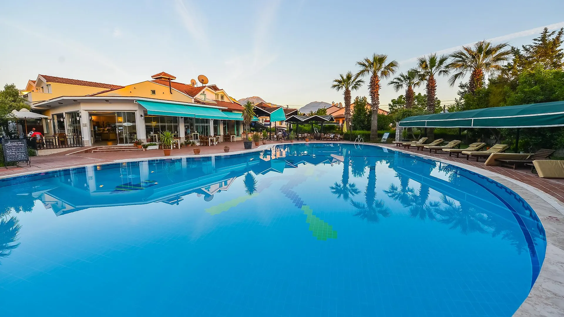 Rebin Beach Hotel Fethiye